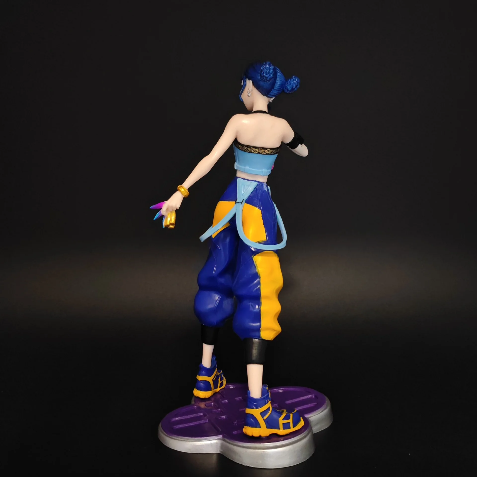 Hexenjagd-Team Rumi Mira Zoe Niedliche Schöne Mädchen-Actionfigur Anime-Charaktermodell Hochdetailliertes Desktop-Ornament Spielzeug Geschenk – Detail 25
