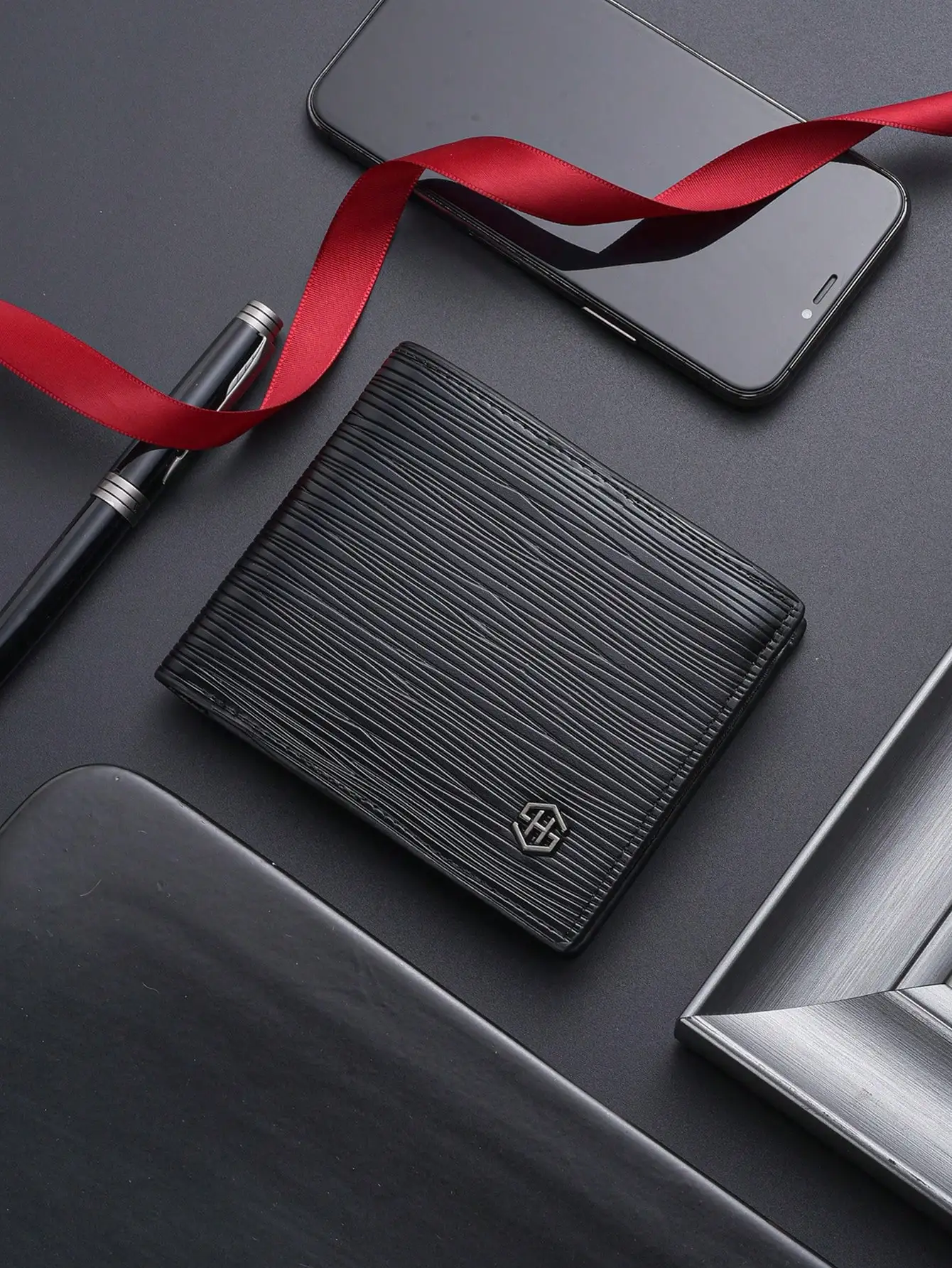 

1pc Retro Short Men's Wallet Ultra-Thin Youth Clip Multifunctional Card Holder Student New Style Leather For Men Wallet Purse Wallet Small Wallet Men Wallet Leather