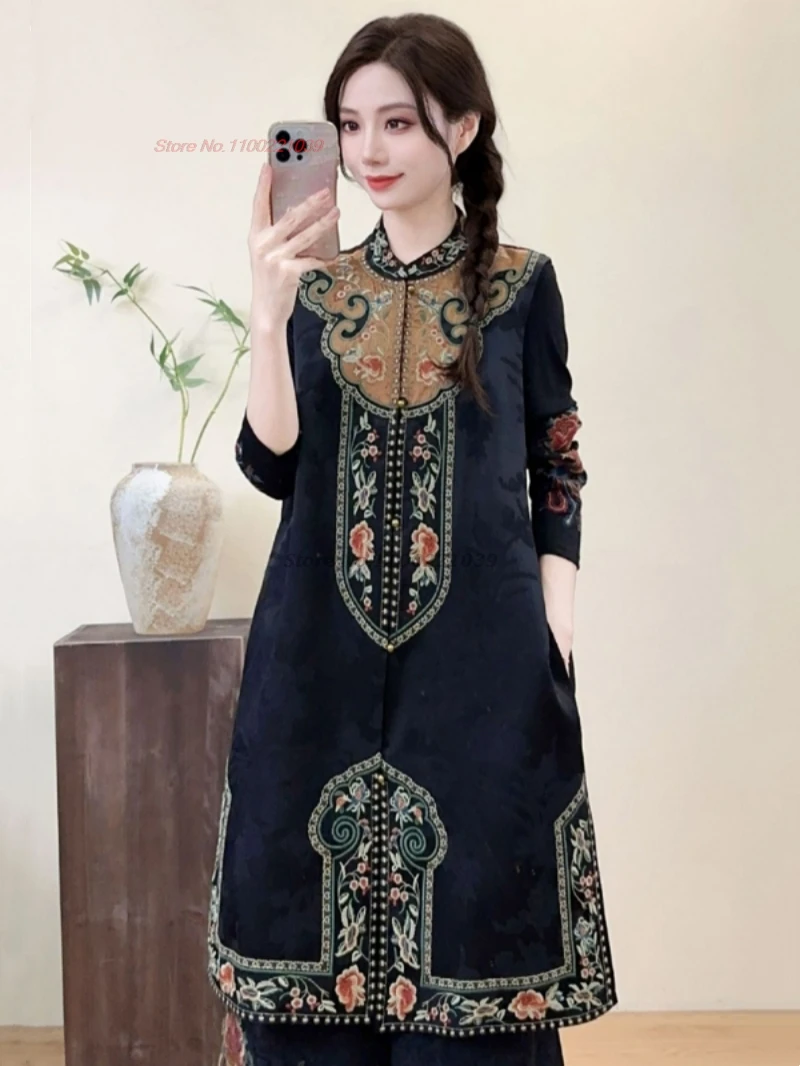 

2025 г., атласный жаккардовый народный жилет с национальной цветочной вышивкой, винтажный жилет в стиле ретро с воротником-стойкой, этническая куртка без рукавов, топы ханьфу