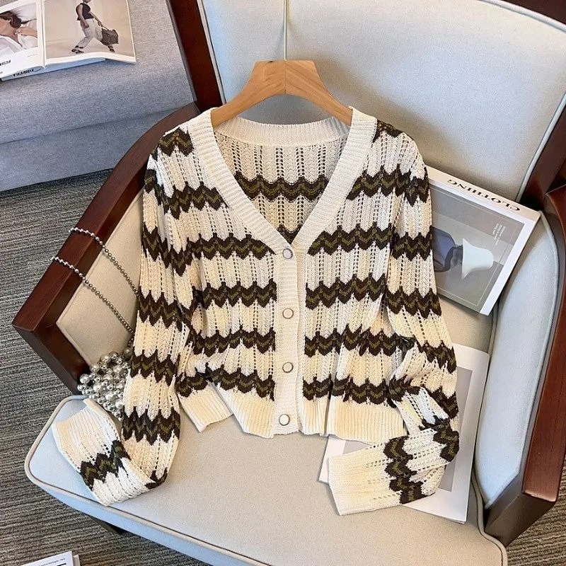 2024 Autumn New Women Soft Waxy Wavy Striped Loose Ulzzang All Match Commuter Ins Cardigan Knitted Versatile Chic Top