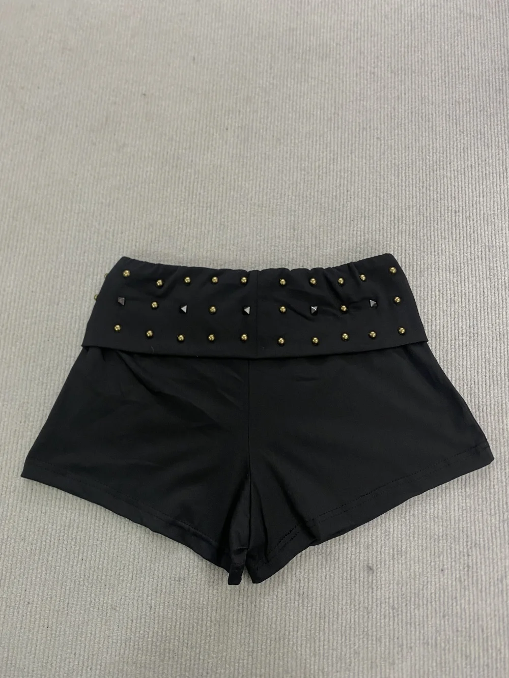 Millennium Shorts retrô de strass escuro, punk gótico europeu americano Y2K, saia sexy de cintura baixa para menina quente, explosão de rua