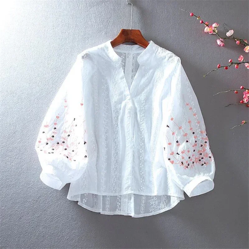 

2023 Summer New V-Neck Embroider Blouses Women Shirt Lace Lantern Sleeves Cotton Loose Top Casual Versatile Female Shirts