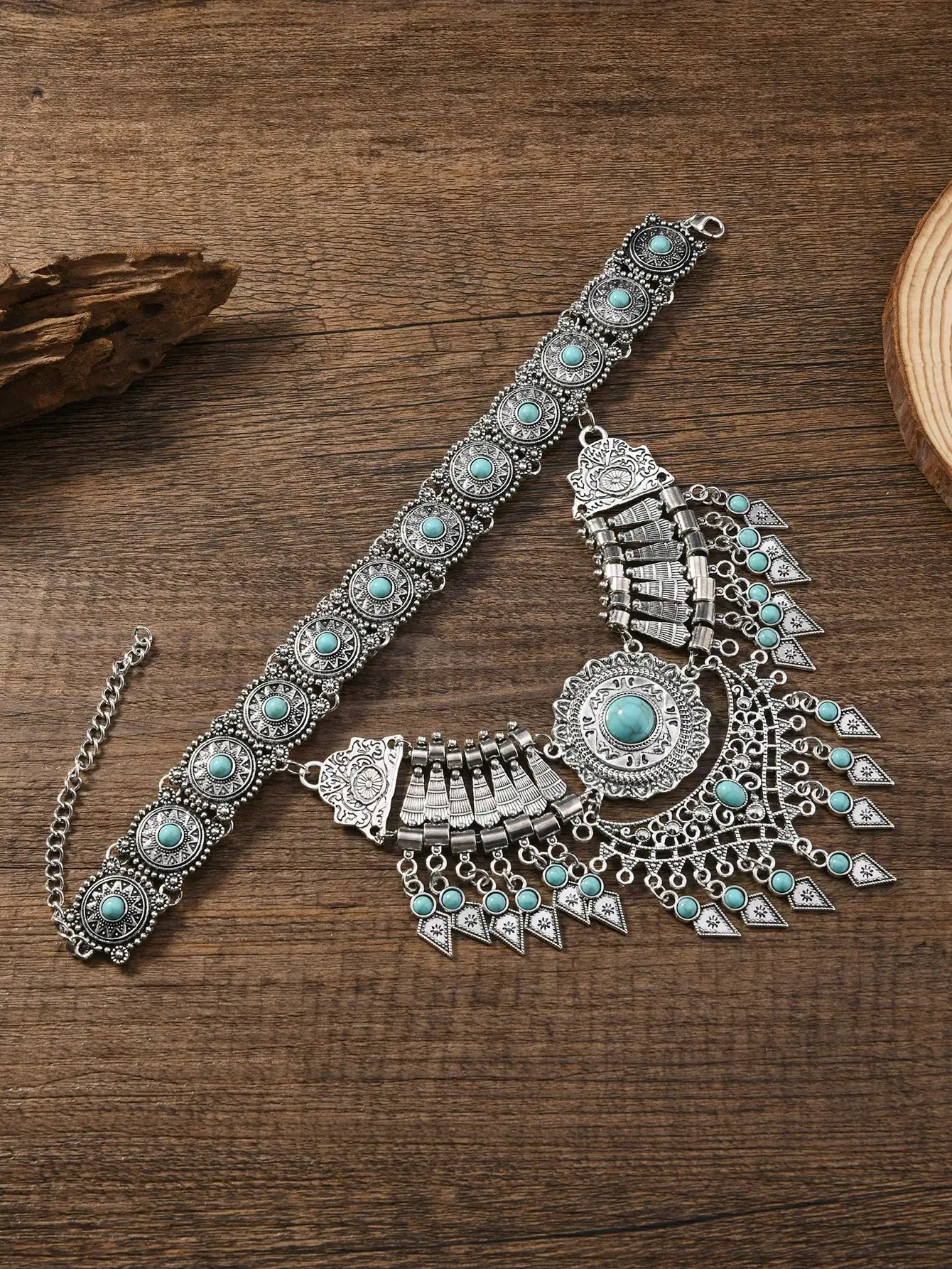 قلادة بوهيمية عصرية متعددة الطبقات مبالغ فيها لإكسسوارات الحفلات النسائية غير الرسمية، ياقة شرابة على شكل قطرة ماء