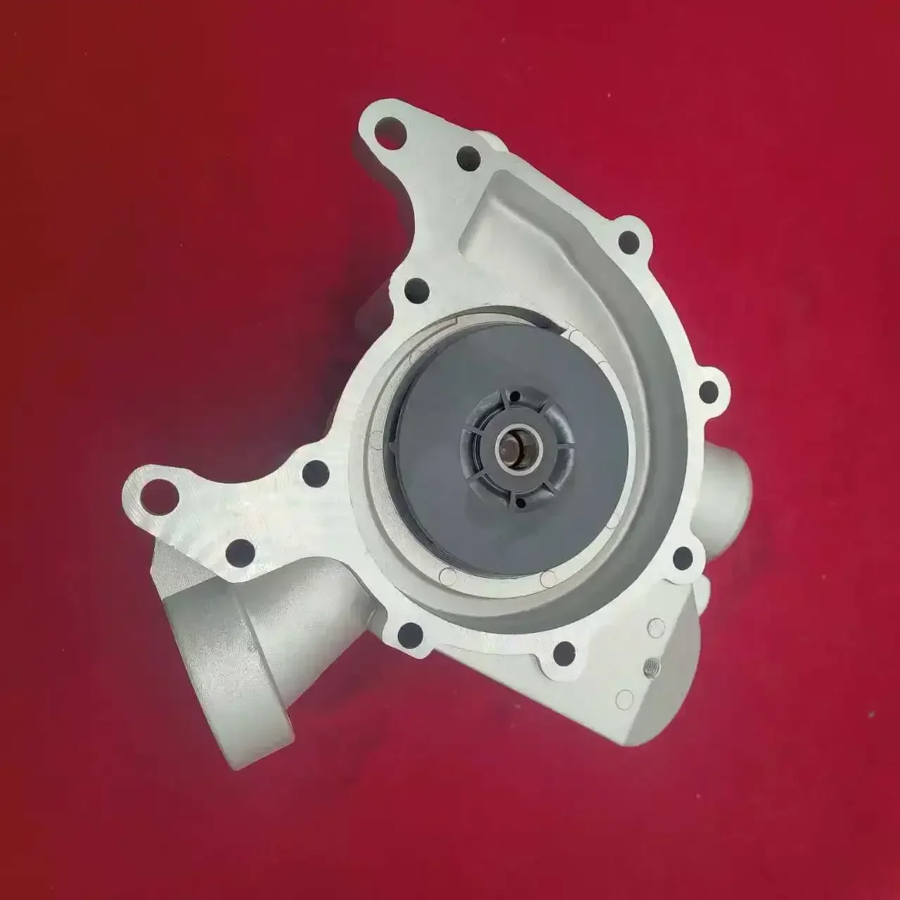 مضخة مياه D8K D8F D8H 21733610 21717576 للحفارة EC350D EC300D EC250D EC250E EC300E