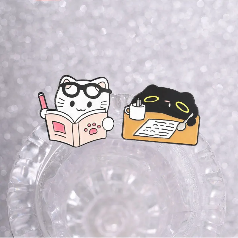 Creative Reading Books Cats Pins Brooch Cartoon Animal Badge Enamel Lapel Pin  Accessory Bag Collar Hat Ornament Gift For Friend