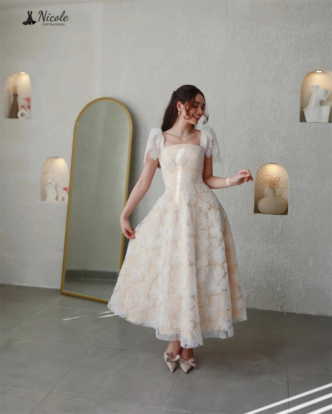 فساتين حفلات أنيقة مطرزة بالزهور من نيكول ثنائية الأبعاد للنساء فستان سهرة فاخر 2025 مصنوع حسب الطلب بياقة مربعة