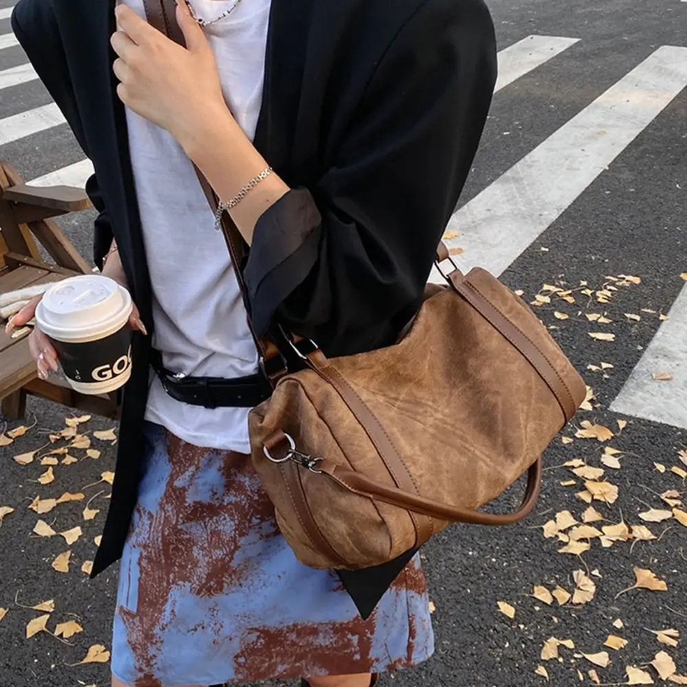 

Portable Korean Style Bowling Shoulder Bag Vintage PU Leather Boston Crossbody Bag Elegant Retro Pillow Handbag Outdoor