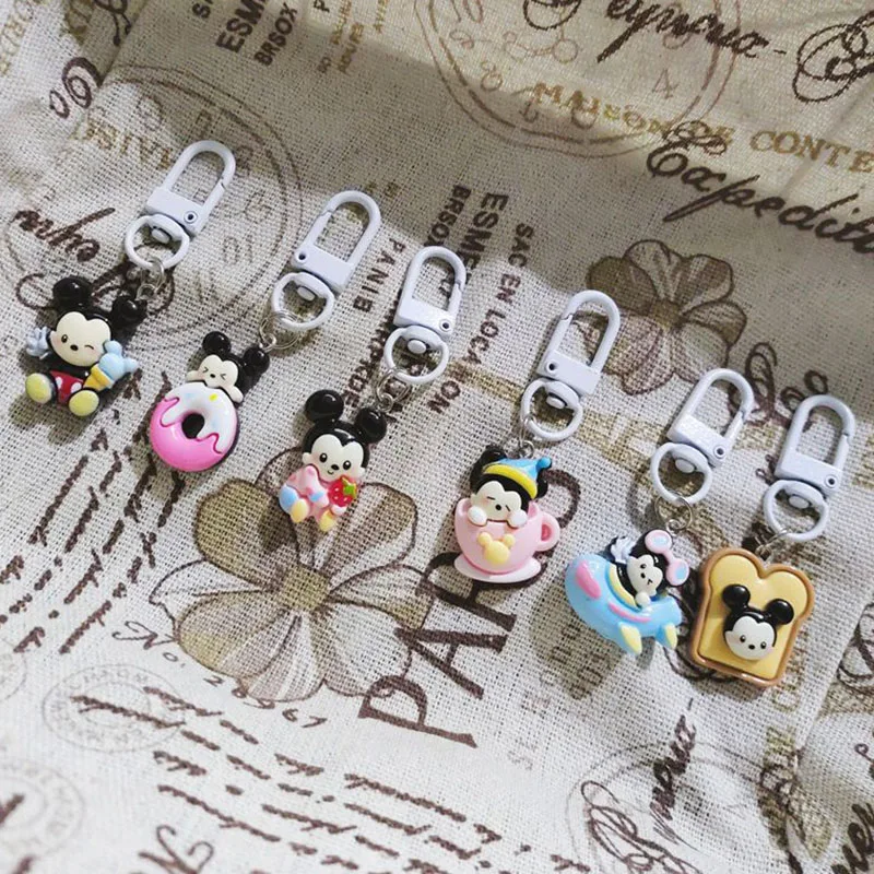 

MINISO Disney Mickey Mouse Key Chain Kawaii Anime Accessories Schoolbag Car Key Cartoon Zipper Pendant Toys for Girl Gifts