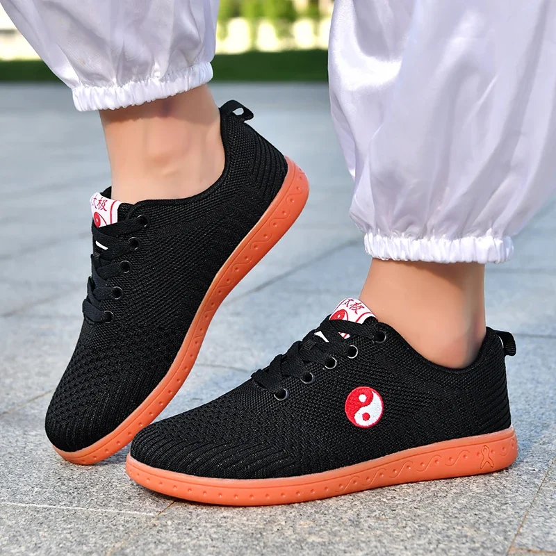 Middle-aged and Elderly Soft Tai Chi Shoes Leather Side Beef Tendon Sole Anti-slip Fitness Training Tai Chi Martial Arts Shoes