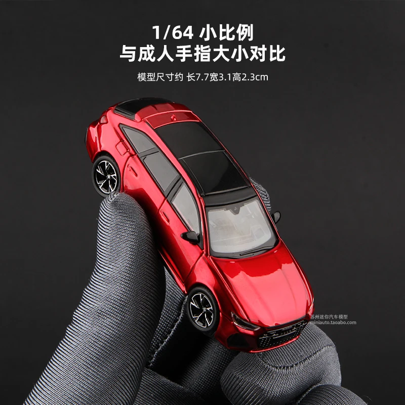 Nuovo Masdi 1/64 Audi RS6 Avant Ice Blu Rosso Nero AD4107 Modello di Auto In Lega In Miniatura Pressofuso Ornamento Collezione Modello Hobby giocattolo