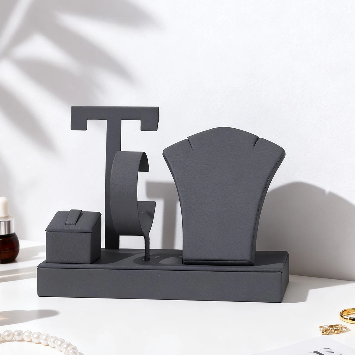 Thumbnail 4 - #8 Latest Jewelry Holders Updates