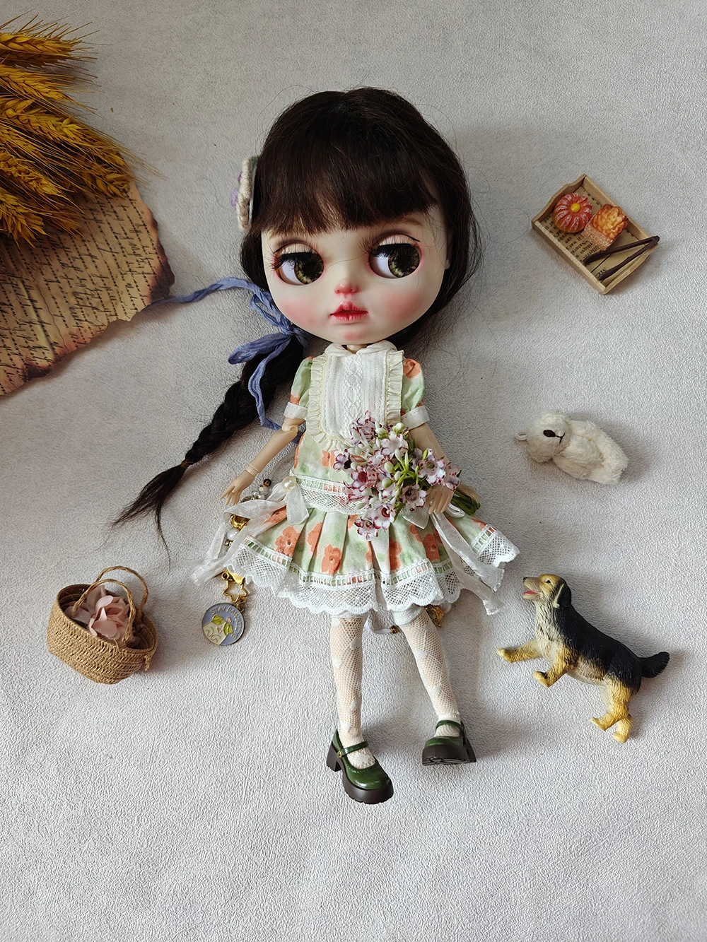 ブライス人形服アンティークドールドレスブライス用ライトグリーンオレンジプリントドレスob24 ob22アゾン人形服