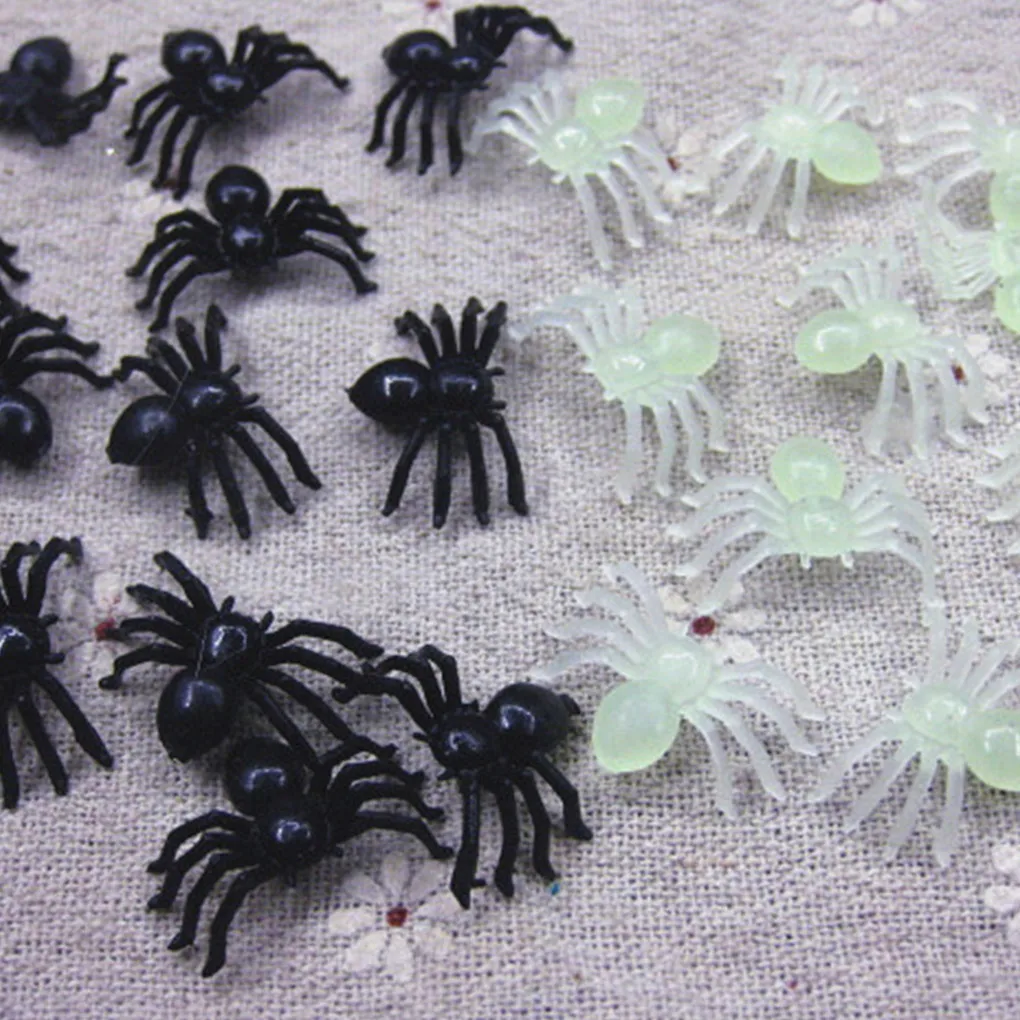 50 stücke 100 stücke Halloween leuchtende gefälschte Spinne gruselige Simulation Kunststoff Insekten spielzeug Urlaub Party Home Dekoration