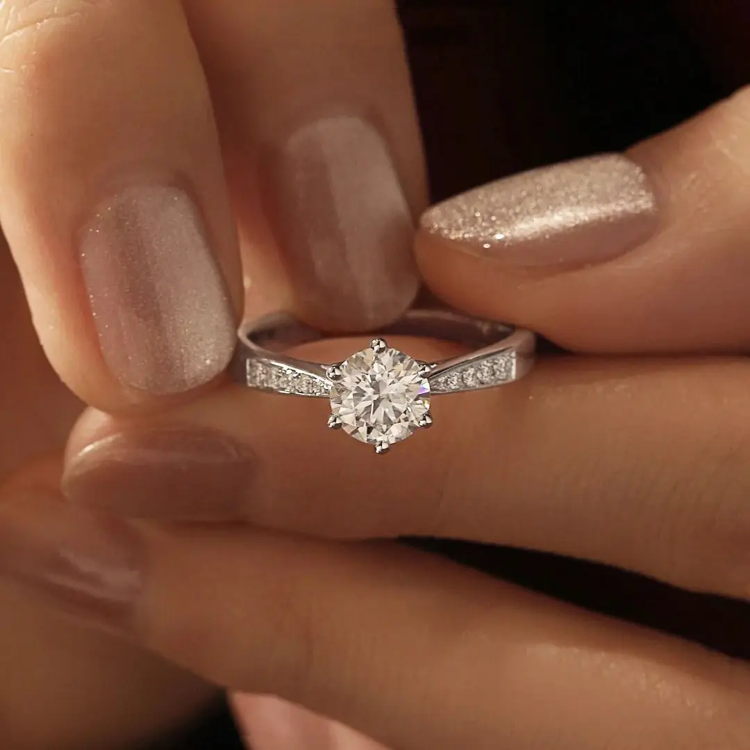 1 قيراط مويسانيتي ستة شقوق خاتم المرأة الفاخرة PT950 البلاتين عالية النقاء ضوء النجوم البريق الزفاف تبادل الفرقة Lifelong