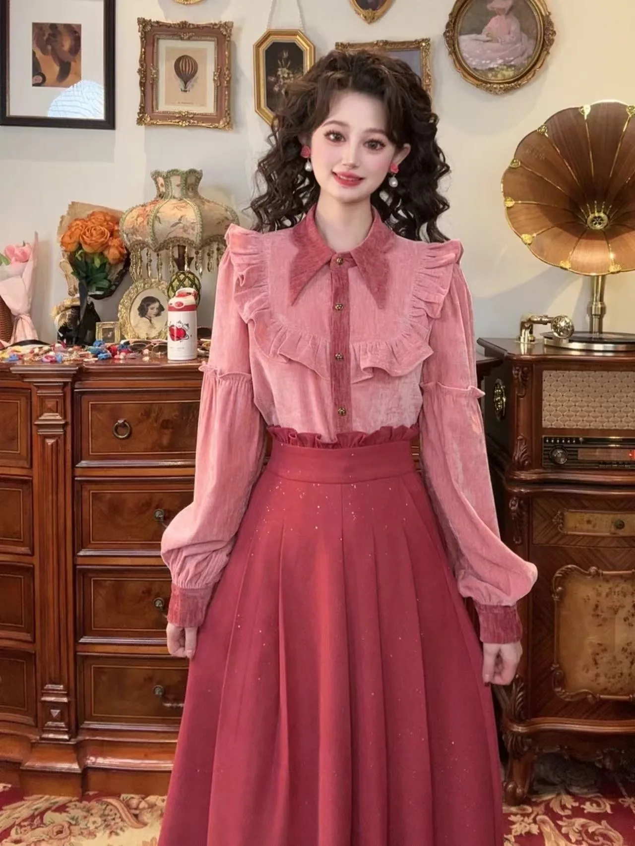 

2024 New Retro Style Autumn and Winter Butterfly Contrast Collar Contrast Shirt with Ruffles Two Piece Sets Women's Outifits