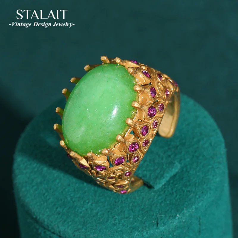 

Retro Oval Stone Vintage Emerald Rings Gold Color Inlaid Crown Rhinestones Antique Jewelry for Woman Girls Fashion Items