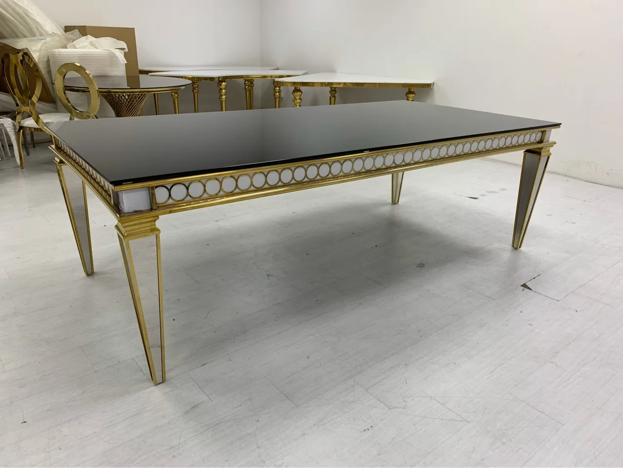 Factory Direct 2026 Gold Stainless Steel Foreign Hotel Banquet Outdoor Wedding Wedding Table