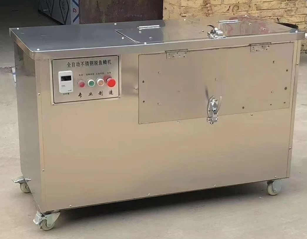 Picture 6: Electric Automatic Small Fish Gutting Fish Cleaning Cutting Machine / Fish Killing Machine