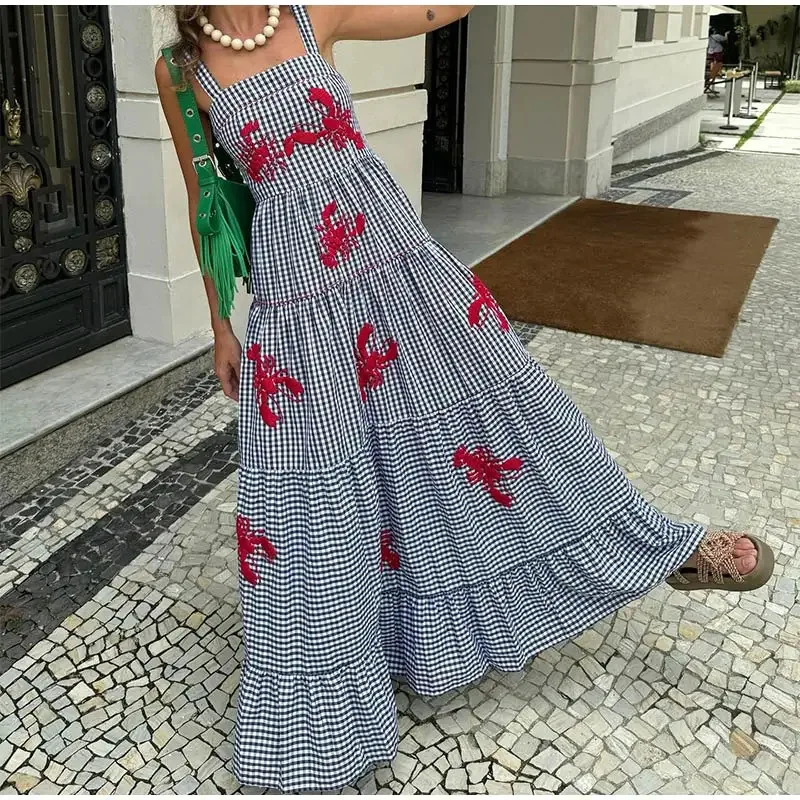 

2024 European and American New Women's Summer collarless suspender embroidered dress for women