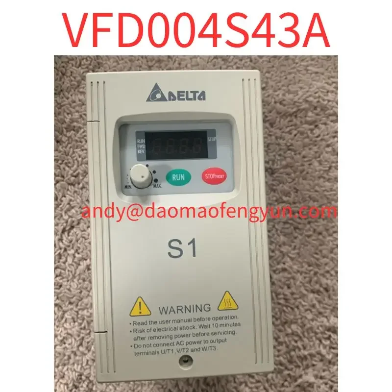 

Second-hand test OK Frequency converter 0.4KW VFD004S43A