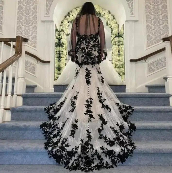 Mermaid Black and White Gothic Wedding Dresses Sexy V Neck Backless Plus Size Lace Applique Western Country Bridal Gown