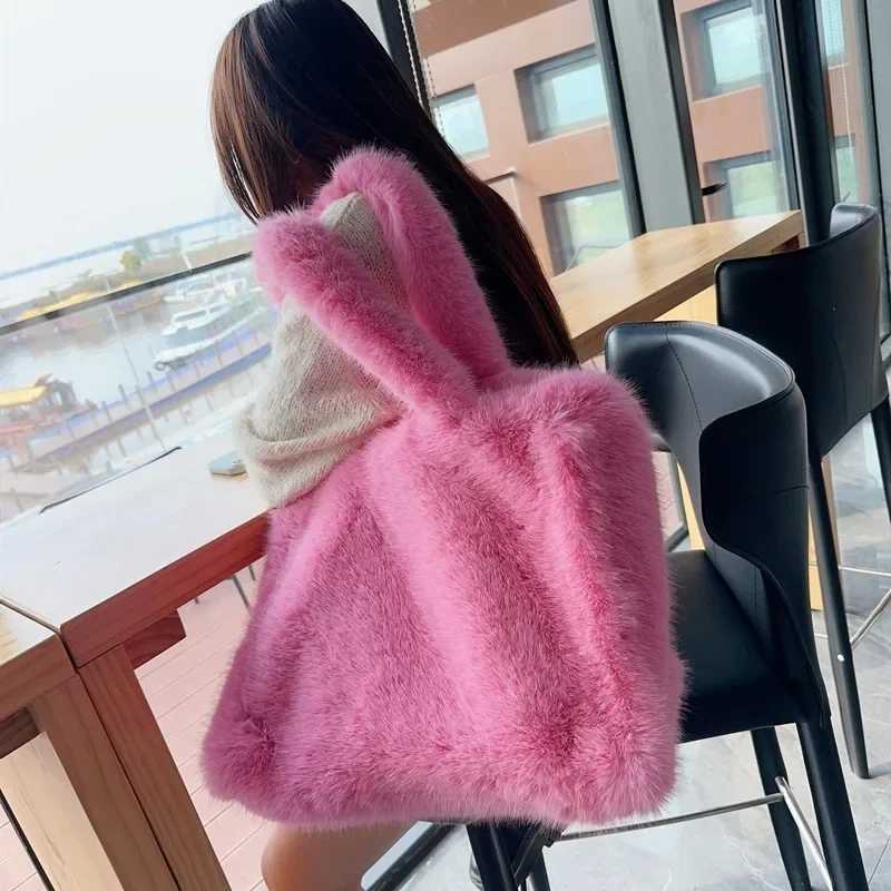 Luxury Faux Fur Women\'s Large Shoulder Bags Winter Fluffy Ladies Shopping Bag Fashion Soft Plush Female Casual Tote Handbags