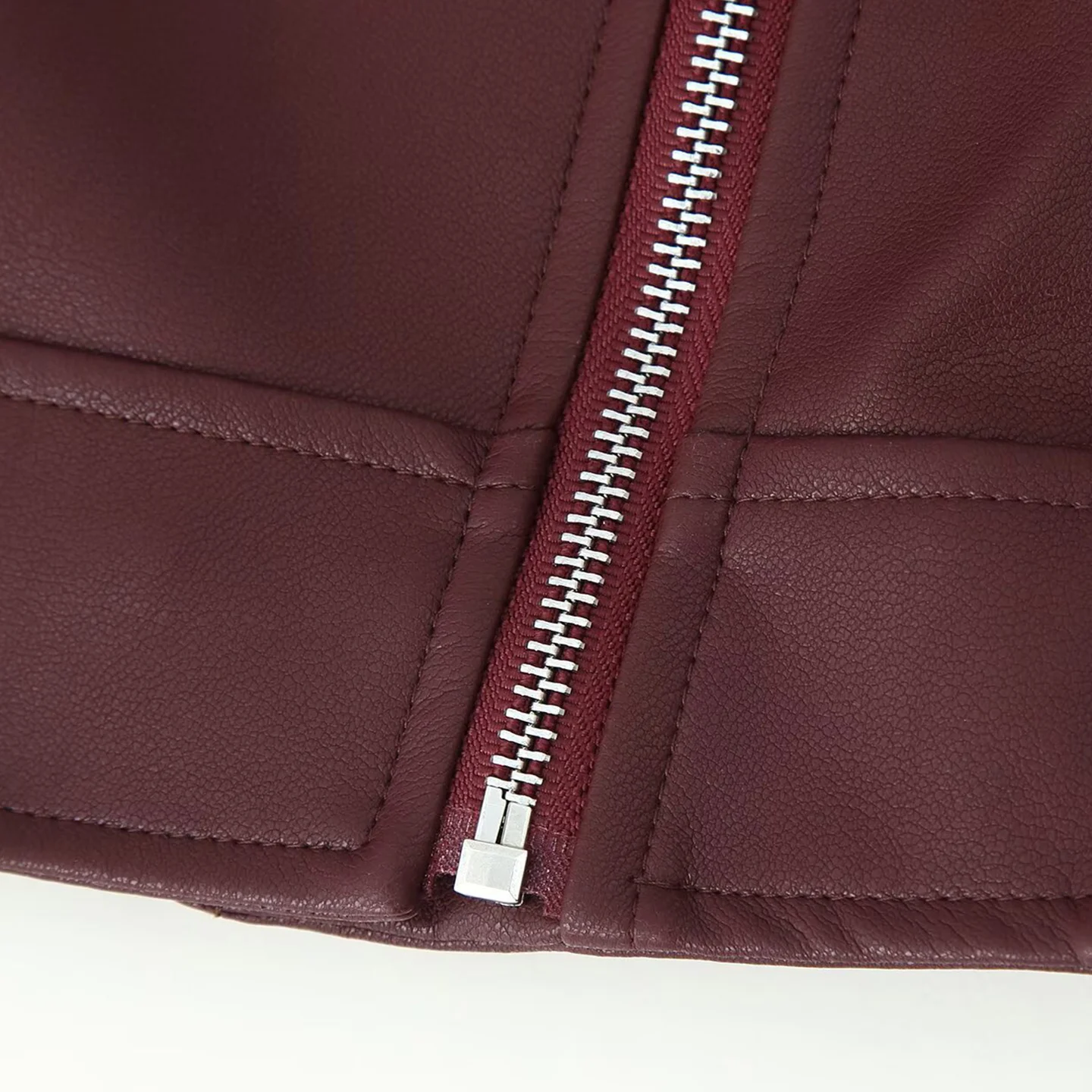 Nova Jaqueta Fena de Couro Estilo Motocicta com Lapela e Zíper, Coleção Outono 2025 – Ajuste Padrão, Moda Casual e Per...