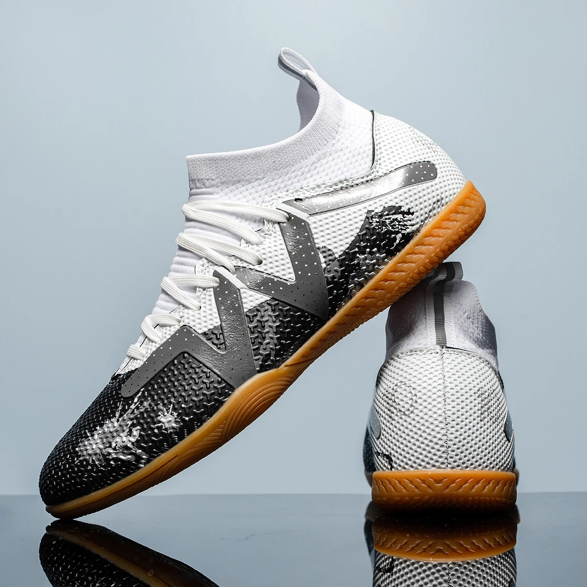 

Professional Men's Indoor Flat Bottomed Football Shoes Adult Durable Comfortable Training Shoes Teenagers Non Slip Soccer Shoes