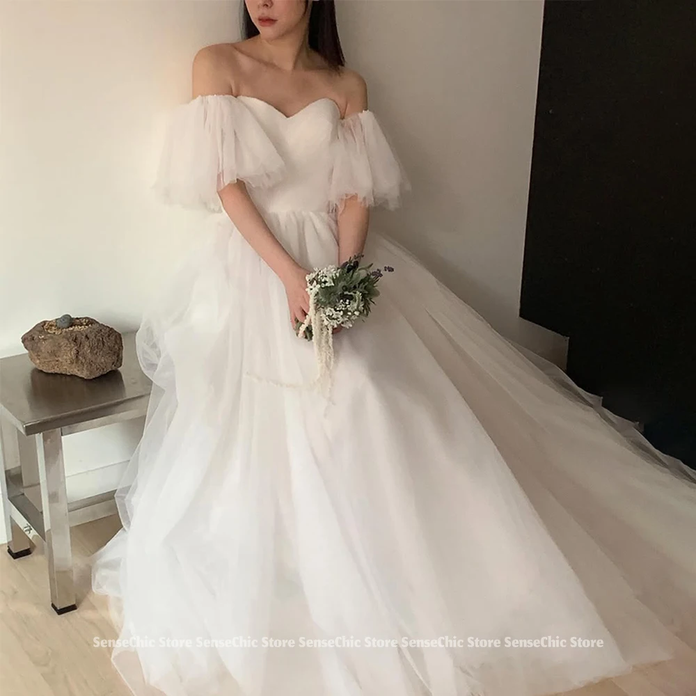 Vestidos de novia elegantes con forma de corazón, tul con hombros descubiertos, volantes, manga abombada de Corea, vestido de novia sencillo personalizado