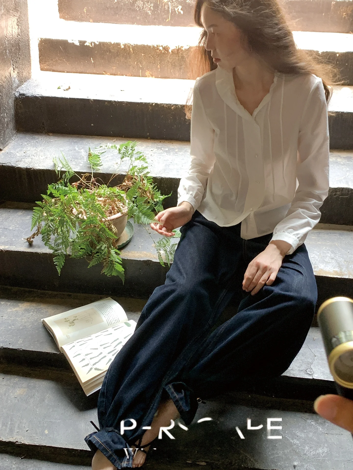 

Смесь хлопка против морщин ort irt Индивидуальный дизайн на пуговицах с широким воротником и плиссировкой, облегающий женский полиэстер для поездок на работу...