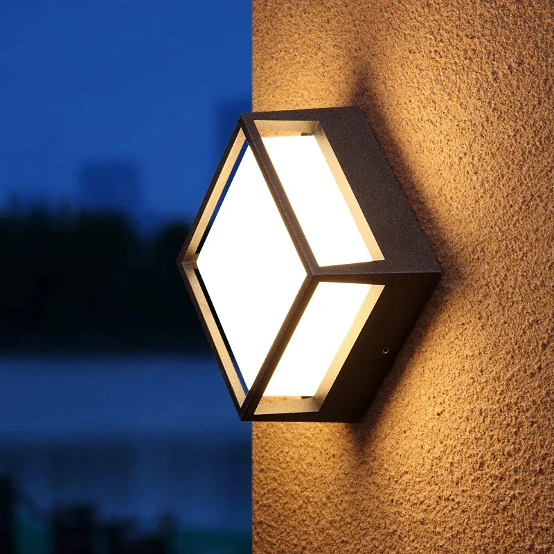 Lampada da parete moderna quadrata a LED impermeabile Lampada da balcone semplice per cortile esterno per interni con diffusore in policarbonato per uso in giardino