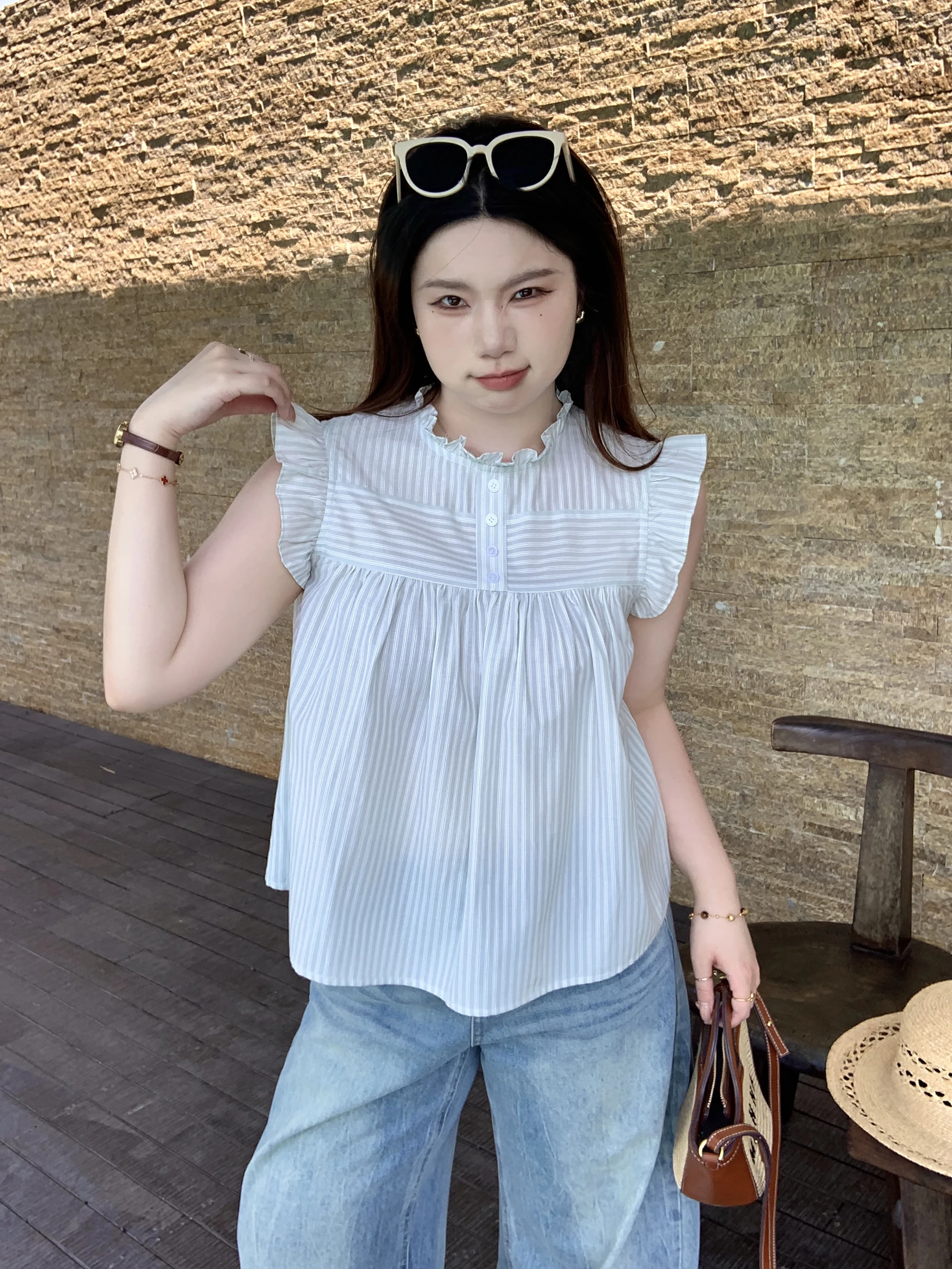 

Beachy M5T6 Slim Fit Airy Mint Stripe Sleeveless Stand Collar Top Women's Casual Shirt Polyester Cotton Lyocell Blend Spring ...