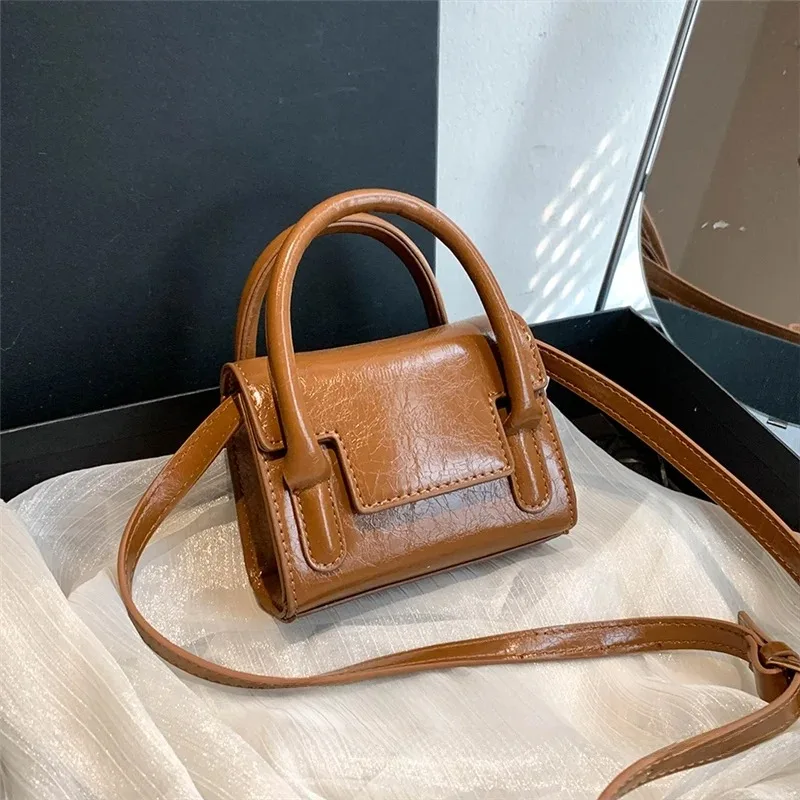 Tas Persegi Retro Tas Tangan Wanita Tas Lipstik Tas Tangan Selempang Musim Gugur Musim Dingin Faionable Tas Sle Korea