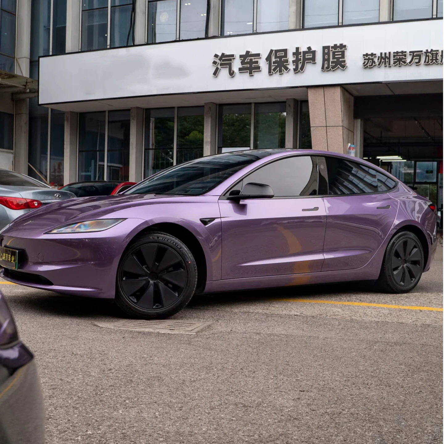 

PET Backing Carbon Fiber Epoxy Glossy Metallic Vinyl Most Realistic Carbon Fiber Wrap purple