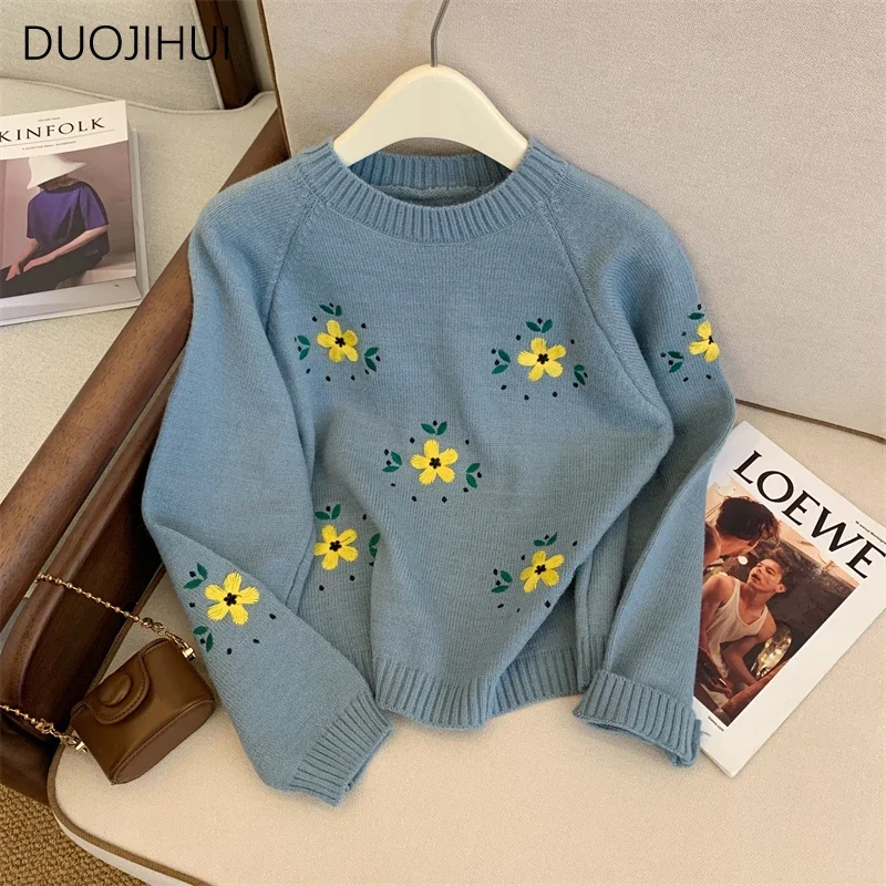 DUOJIHUI Yellow Chic Floral Embroidery Simple Female Pullovers Autumn Solid Color Fashion Casual Knitted Sweater Women Pullovers