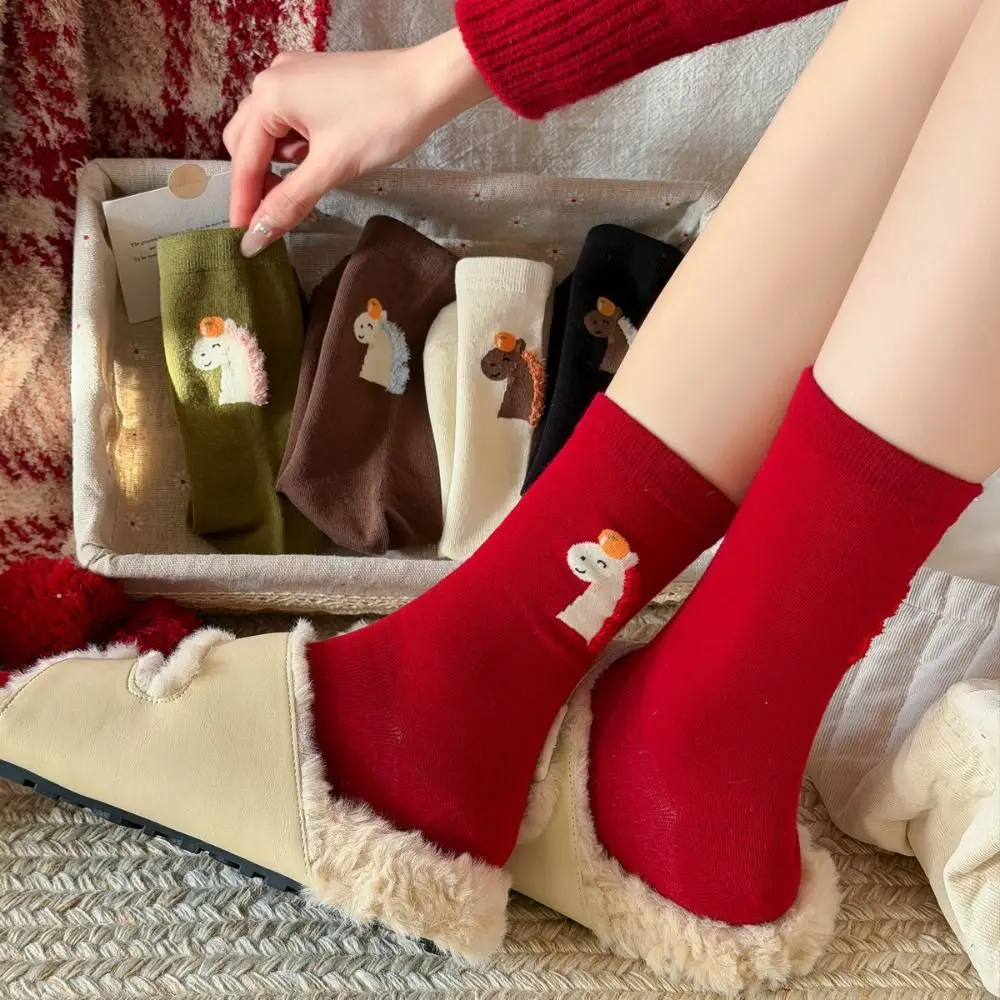 

Зима-Осень Новогодние носки-трубы с героями мультфильмов до середины икры Год лошади Носки Удача Удобные хлопковые носки с золодиаком год женские