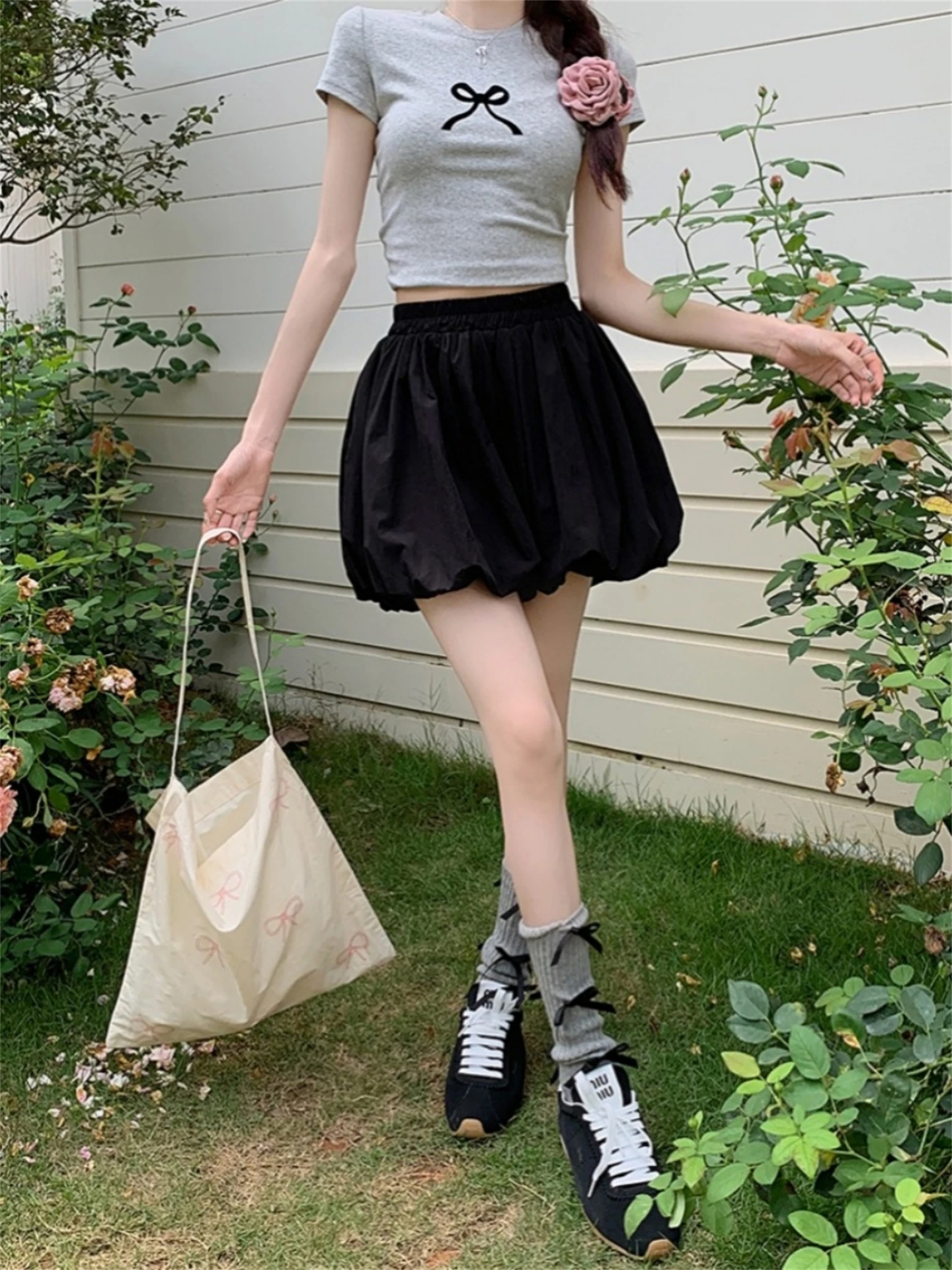 White High Waist Puffy Short Skirt Black Half-length Women's Spring Fashion Bloom Skirt Pants A-line Skirt Commute Korean Style