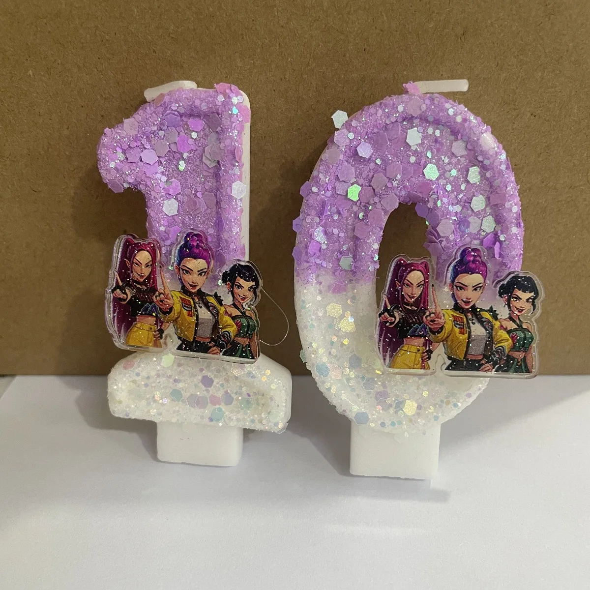 2026 Kpop المعبود هنتر شمعة موضوع لطيف الشموع الرقمية عيد ميلاد عطلة حفلة الإبداعية كعكة الترتر الشموع استحمام الطفل هدية