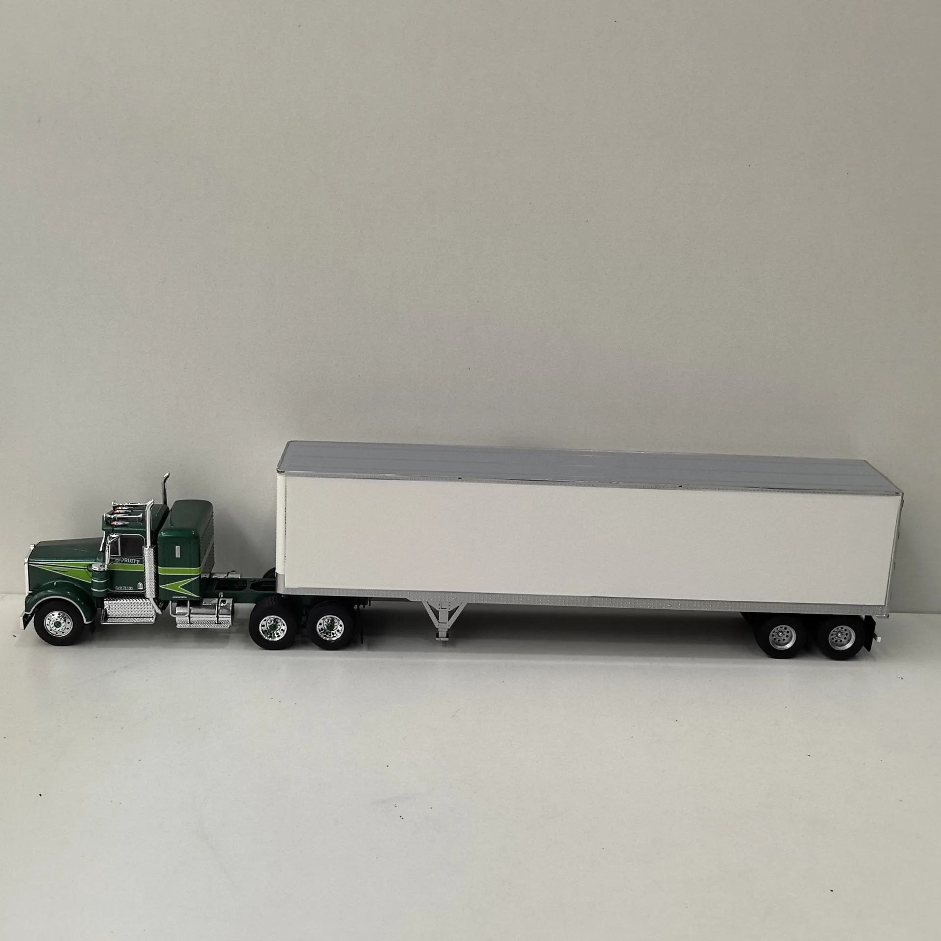 Diecast IXO 1/43 escala Kenworth W900A 1976 Kenworth Tractor camión modelo cabeza cuerpo de aleación aleación de plástico coche modelo juguete coleccionable