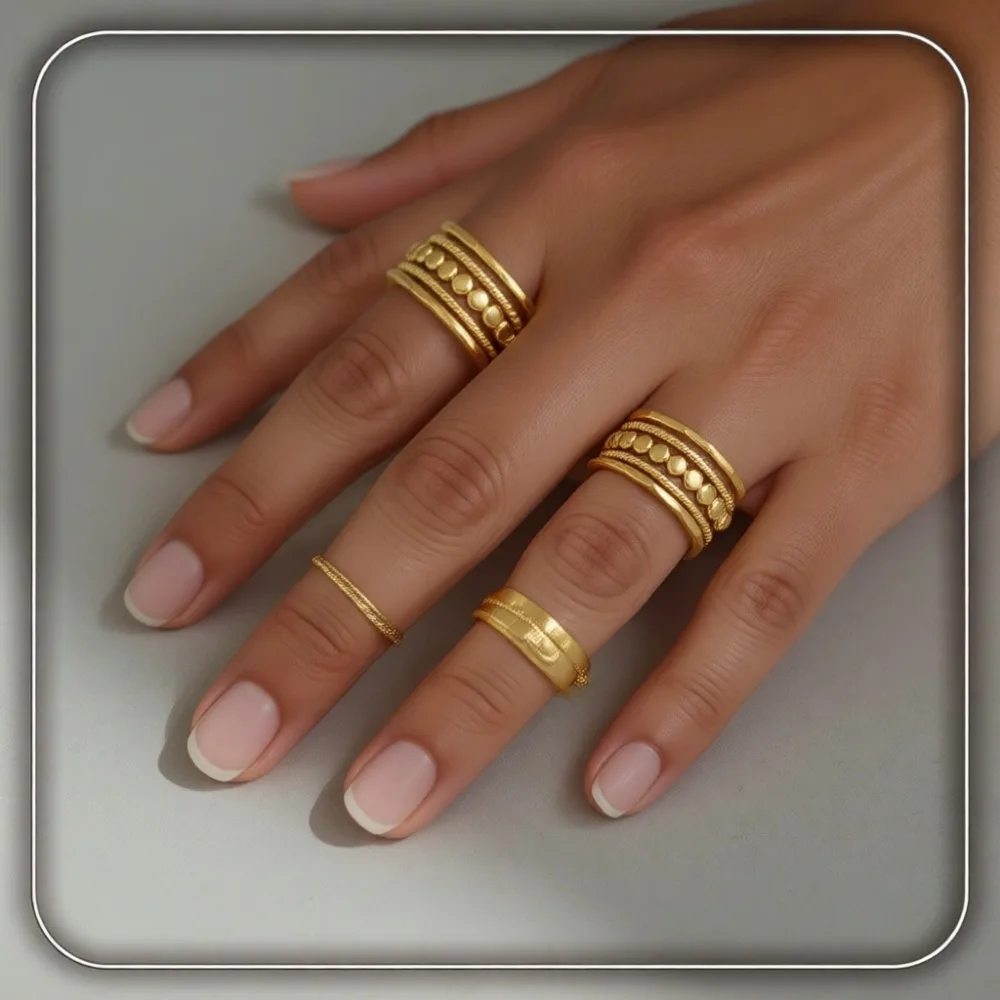 

Набор из 5 позолоченных колец для женщин: штабелируемые, для большого пальца и среднего пальца, гипоаллергенные, не тускнеющие, размеры 6-10