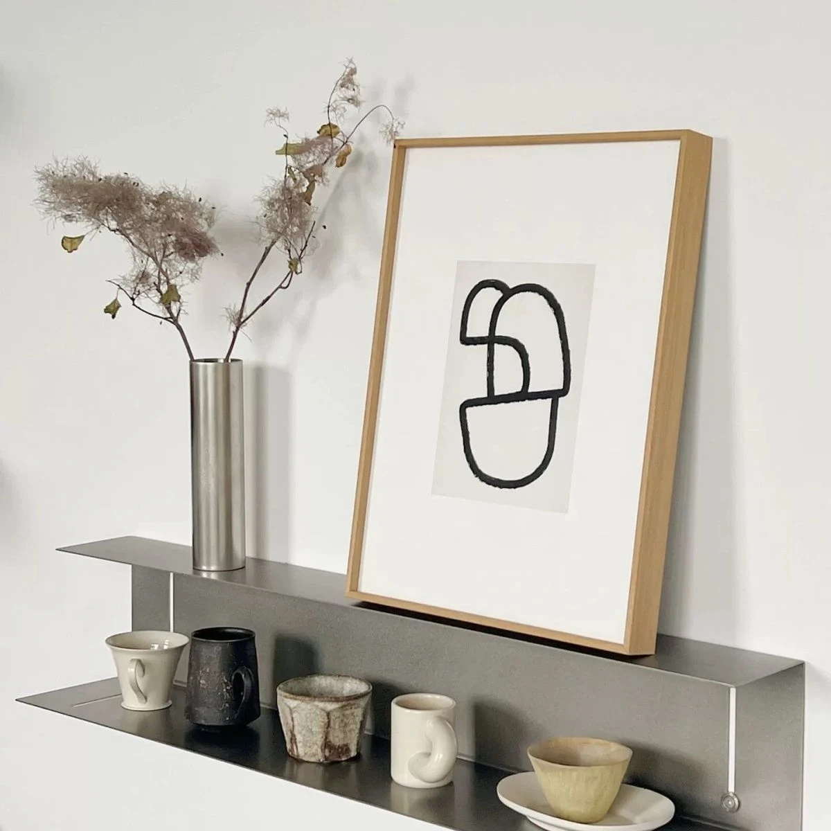 U-Shaped Wall Shelves Stainless Steel Hanging Bookcase Floating Display Wall Storage Shelf Figure Showcase Room Decorations
