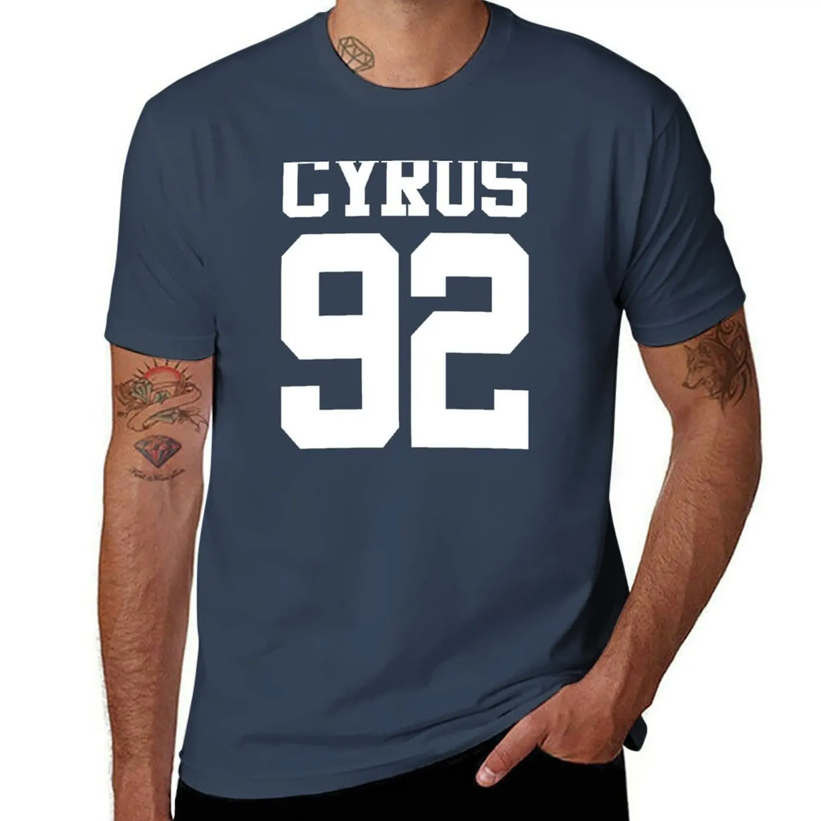 Cyrus 82 T-Shirt Pl…