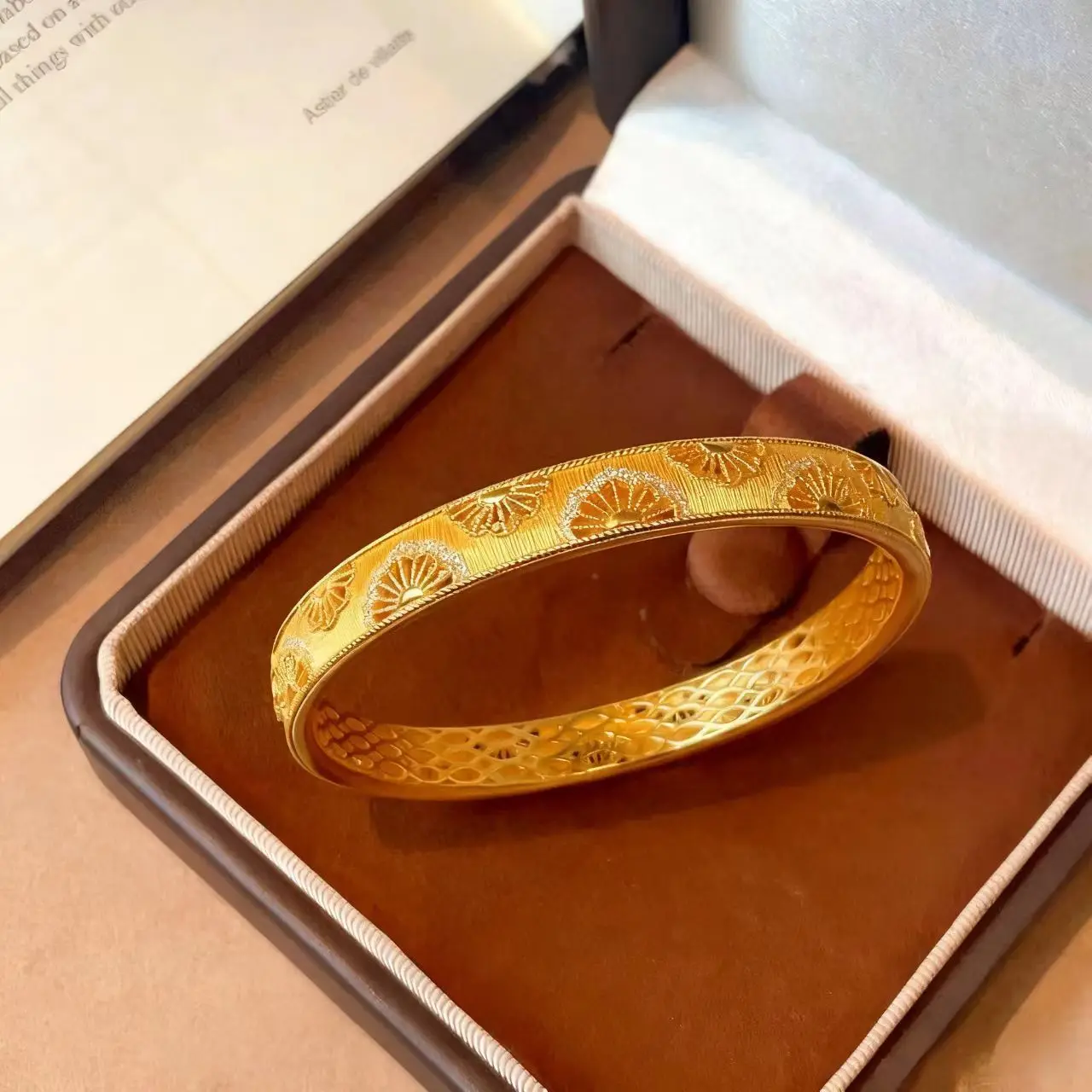 Bracelet à fermoir en brocart de soie cristalline pour femme, or 24 carats AU999, luxe léger, mode exceptionnelle et charmante