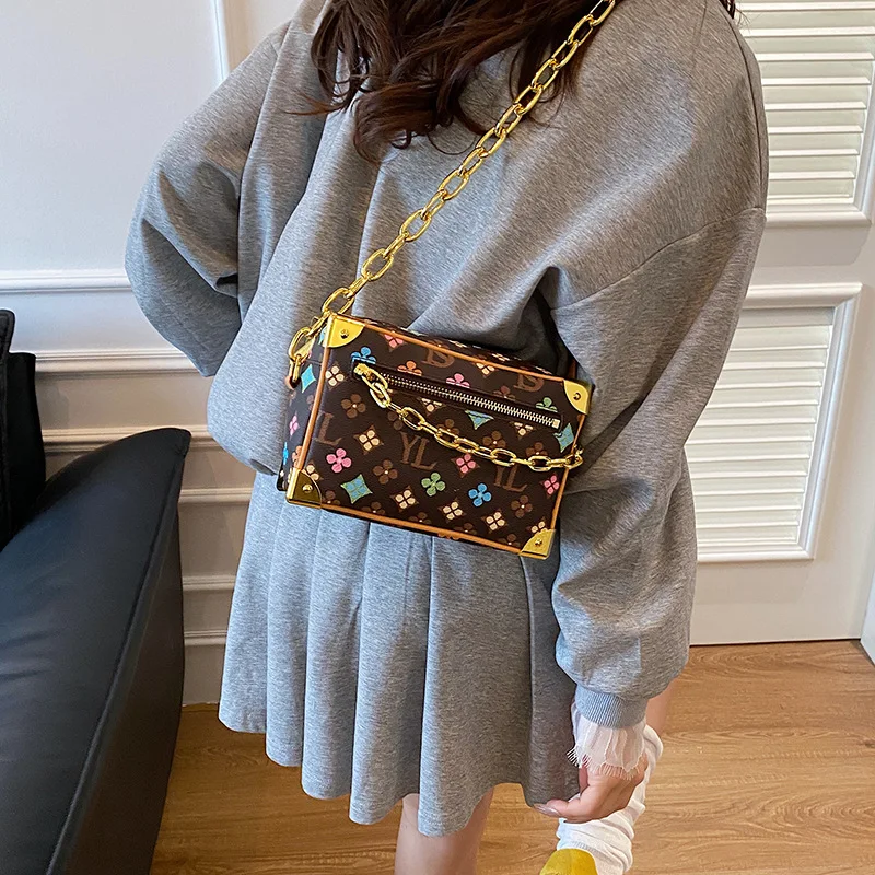 

Новинка 2023 года, французская сумка-коробка - кожаный кошелек через плечо в стиле ретро, уникальная дизайнерская сумка, женский элегантный аксессуар