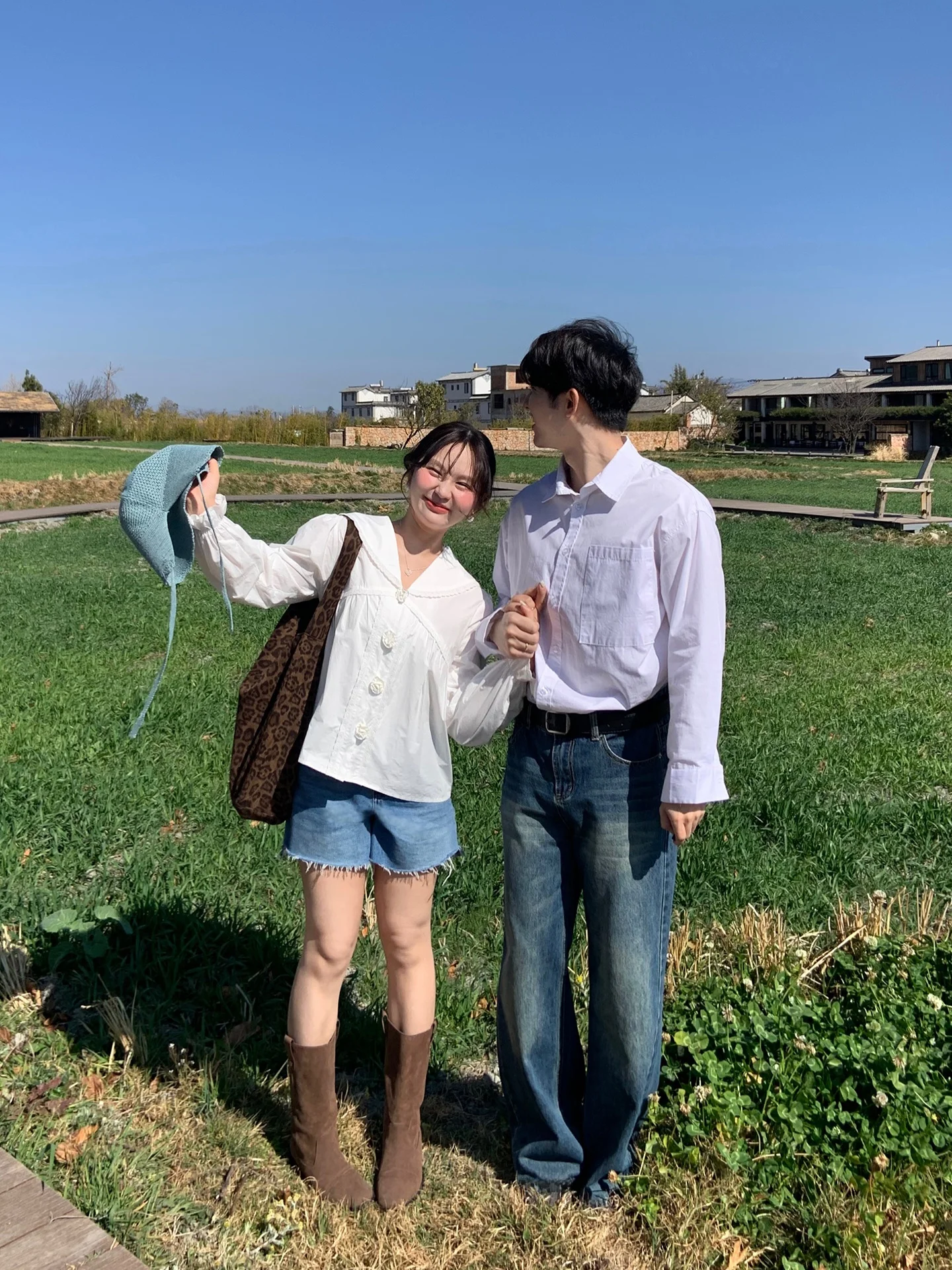 

Джинсовые шорты с высокой талией свободного кроя в американском ретро-стиле с флисовой отделкой, больших размеров, женские, для ранней весны, корейская версия, с широкими штанинами