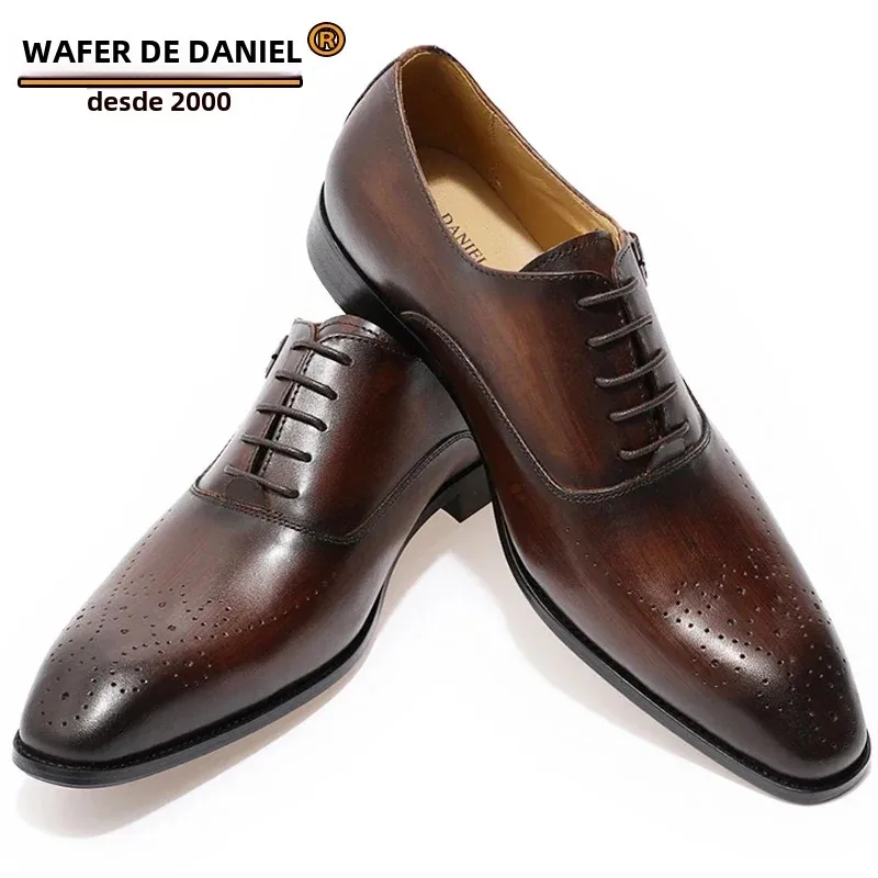 Zapatos Oxford clásicos de cuero genuino para hombre, vestido de oficina con cordones y hebilla, zapatos formales de negocios con punta estrecha Brogue para boda
