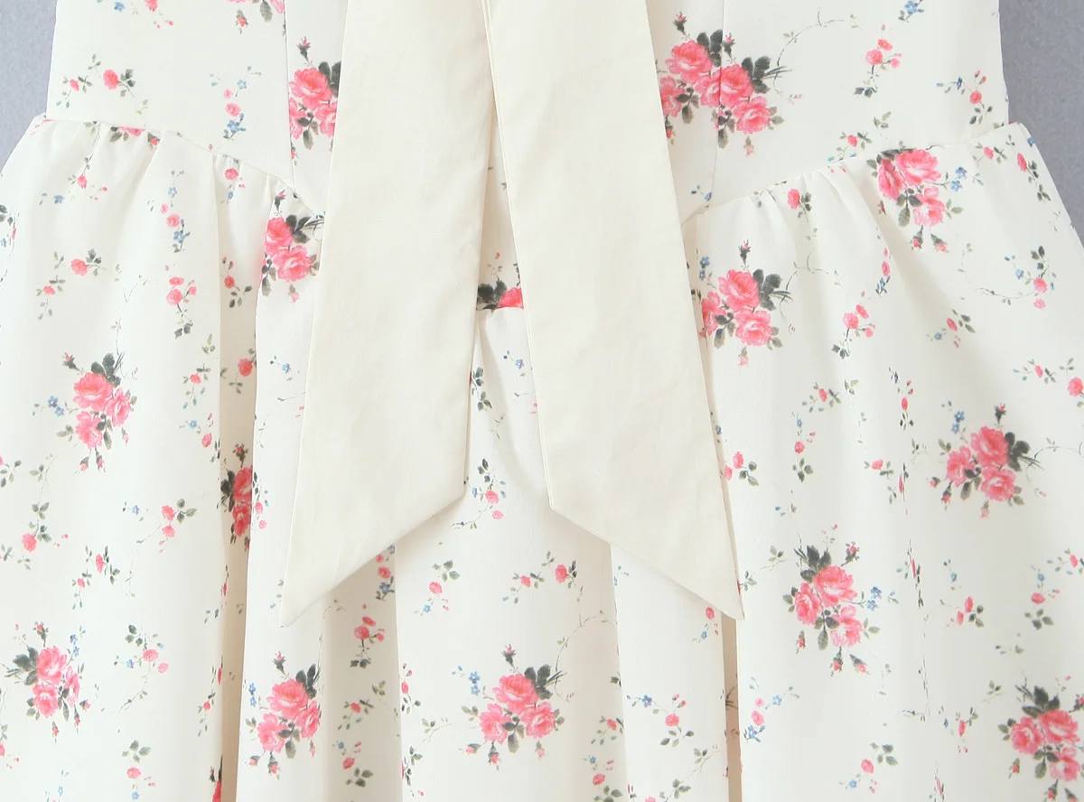 2025 Abiti estivi da donna con stampa floreale con fiocco sexy con spalle scoperte Manica corta Vita bassa Elegante mini abito da festa a trapezio