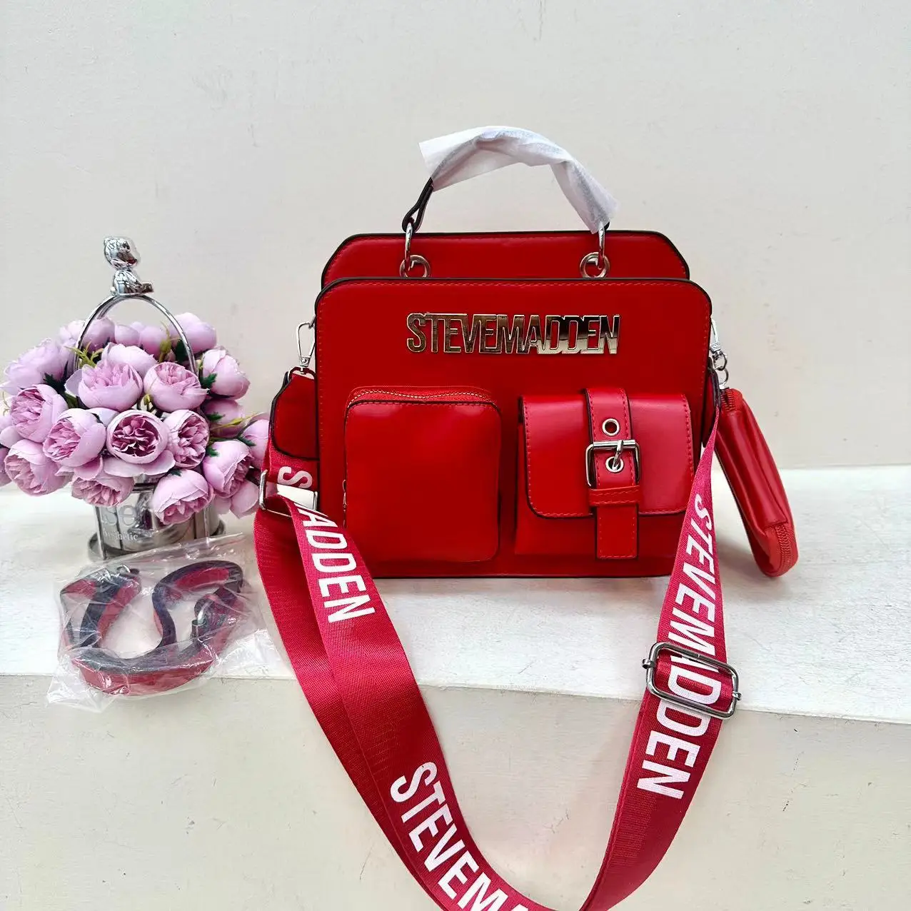 กระเป๋าสะพายไหล่ทรงใหญ่สไตล์ลำลอง ใช้ได้ทั้งกลางวันและกลางคืน แฟชั่นทันสมัย ใช้ได้หลากหลายโอกาส ​