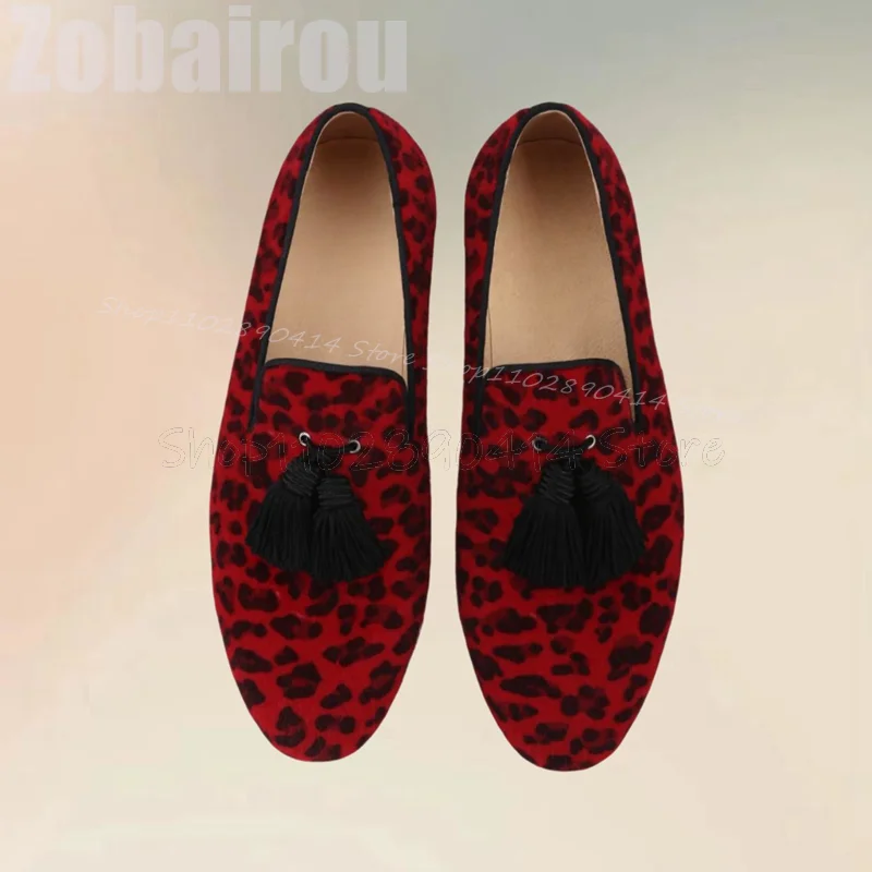 Mocasines de decoración con borlas para hombre, zapatos informales con estampado de leopardo rojo, sin cordones, hechos a mano, lujosos, para fiestas, banquetes y citas