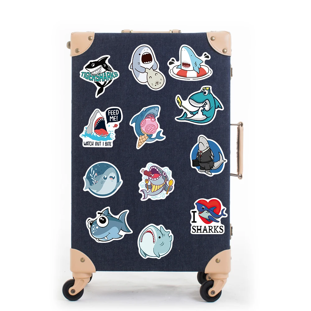 50 Uds pegatinas de tiburón de dibujos animados lindo Animal marino de dibujos animados impermeable DIY equipaje taza de agua libro de ordenador pegatina de regalo